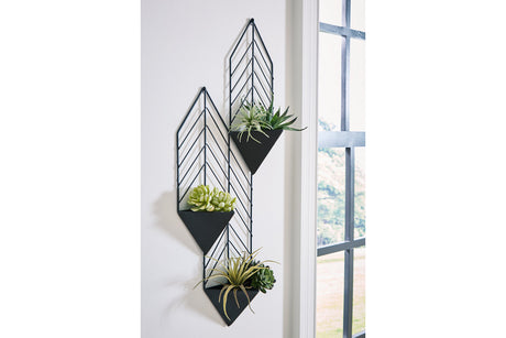 Dashney Wall Planter On Stand - (A8010367)